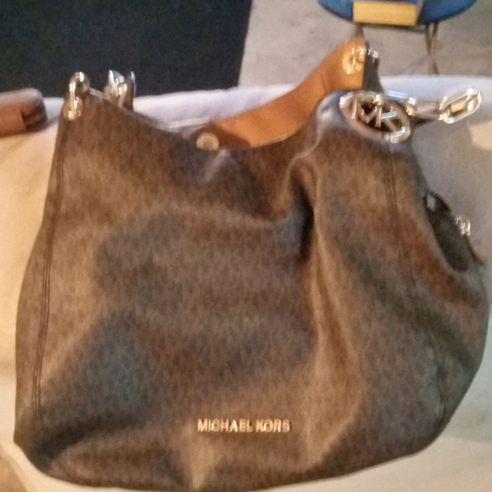 Michael Kors hand bag
